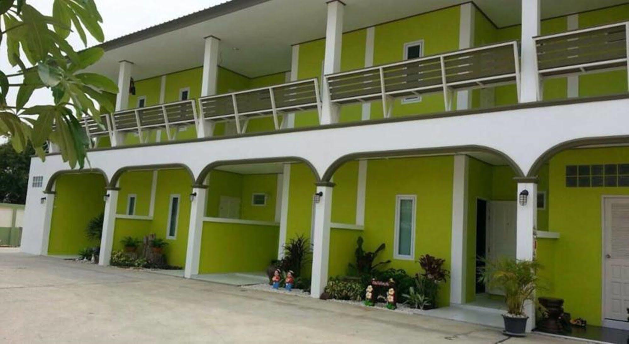 Saraburi Garden Resort Exteriör bild