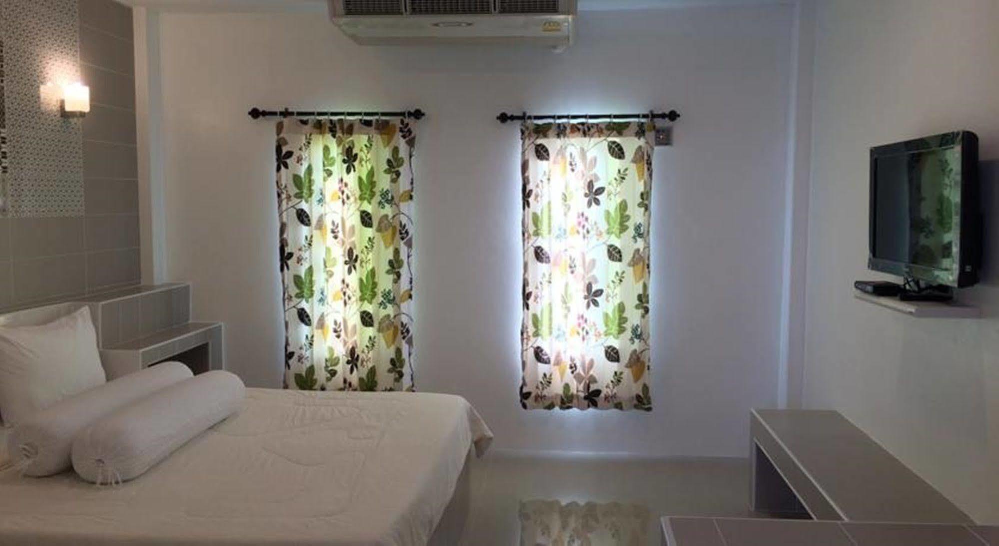Saraburi Garden Resort Exteriör bild