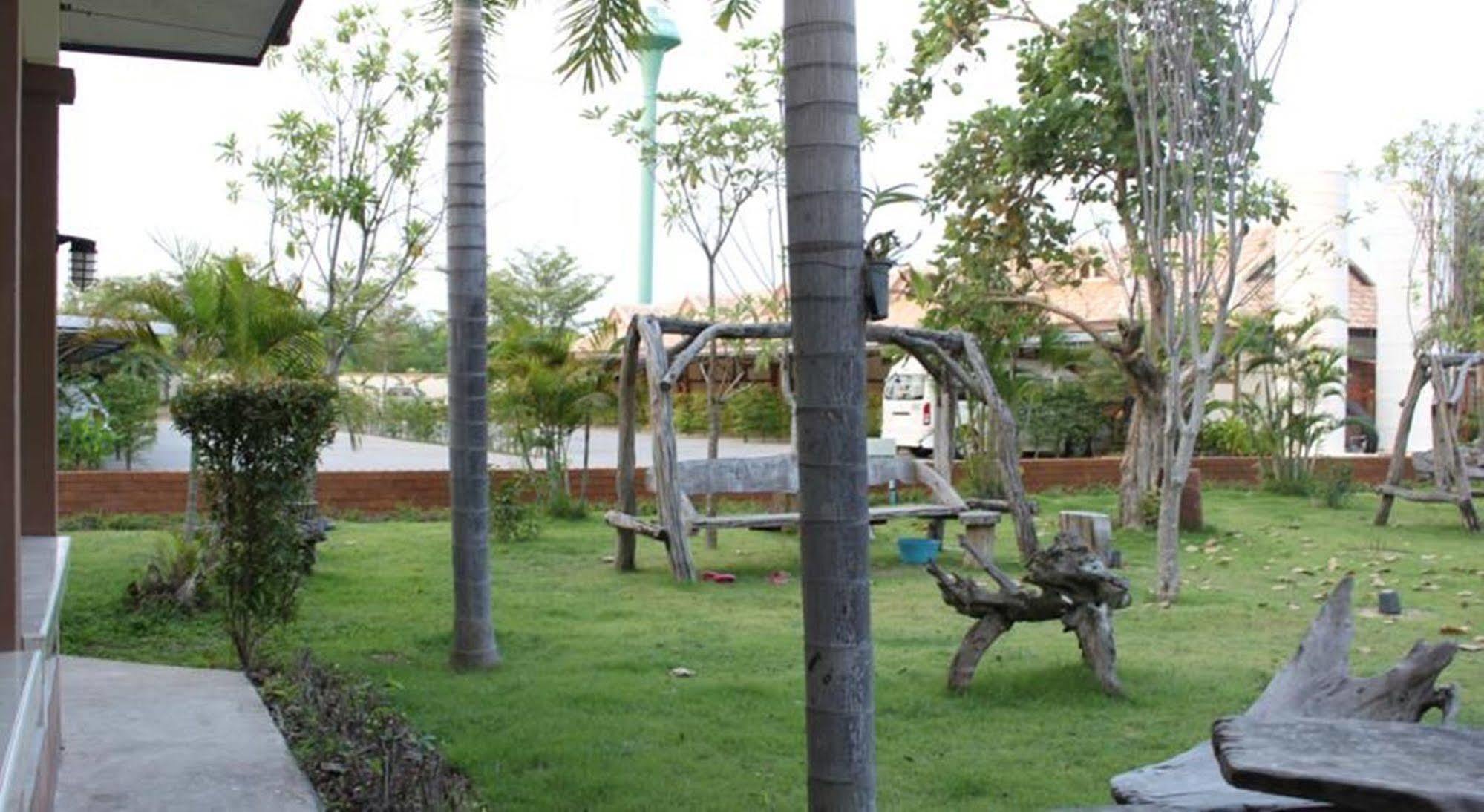 Saraburi Garden Resort Exteriör bild