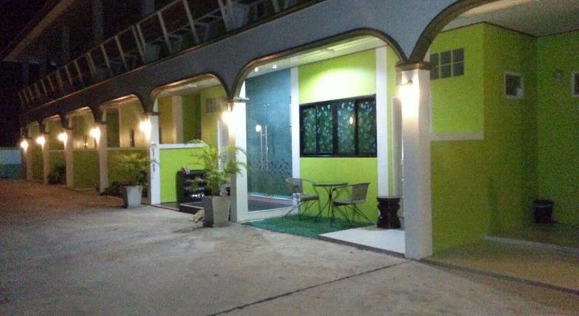 Saraburi Garden Resort Exteriör bild